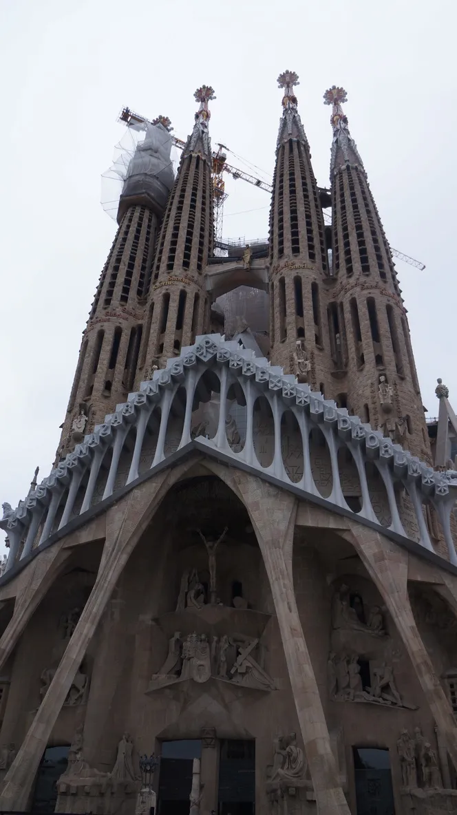 圣家堂受难立面