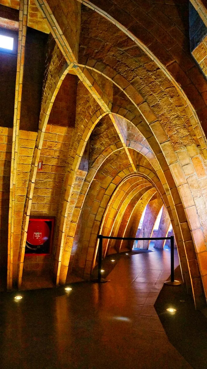 米拉之家楼顶的拱结构